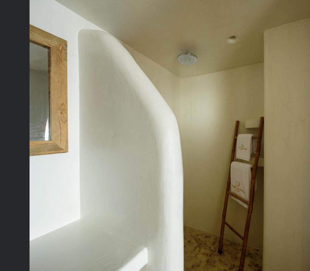 Terra Blanca Suites Imerovigli  Esterno foto